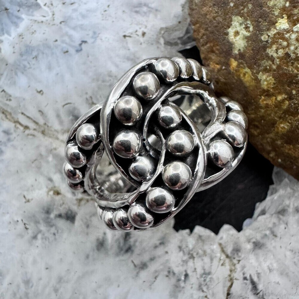 Sterling Silver Intertwined Balls Pattern Fashion… - image 1